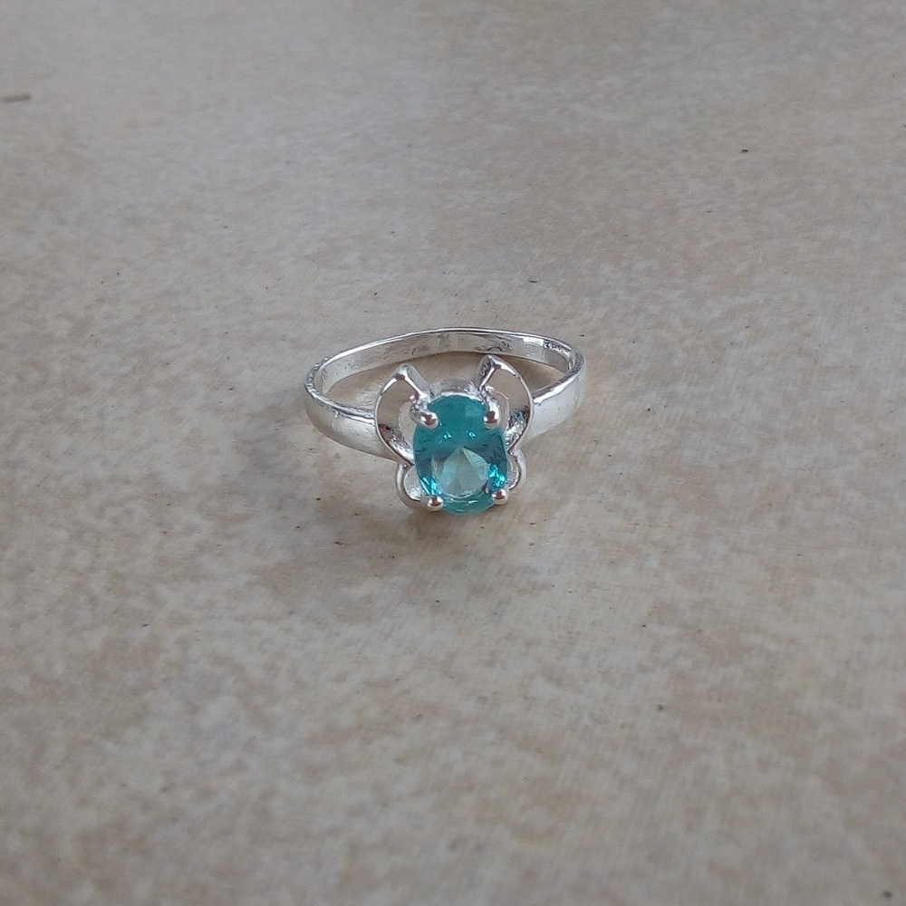 NEW Sterling Silver CZ Ring - US Size: (9)